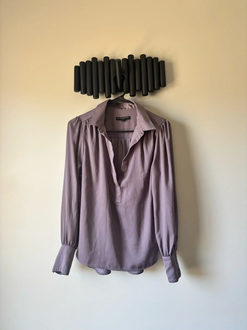 Banana Republic Lilac V-Neck Satin Blouse - Picture 2 of 4
